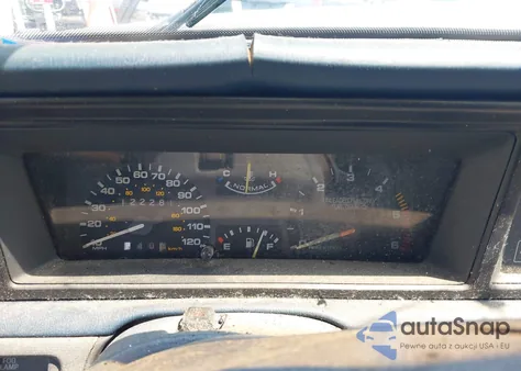 1990 Lincoln Mark Vii Lsc z USA, uszkodzony, nr VIN 1LNCM93E2LY639222